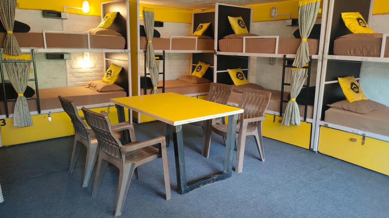 The Hosteller Rishikesh, Tapovan Bagian luar foto